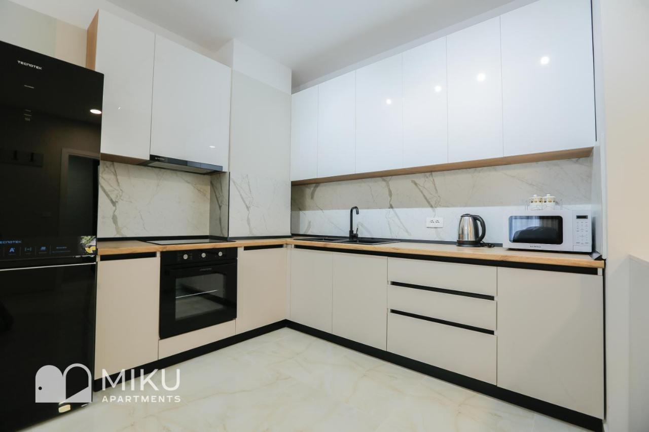 Miku Apartment - Vibrant 1Bd Apartment At Olympic Residence تيرانا المظهر الخارجي الصورة