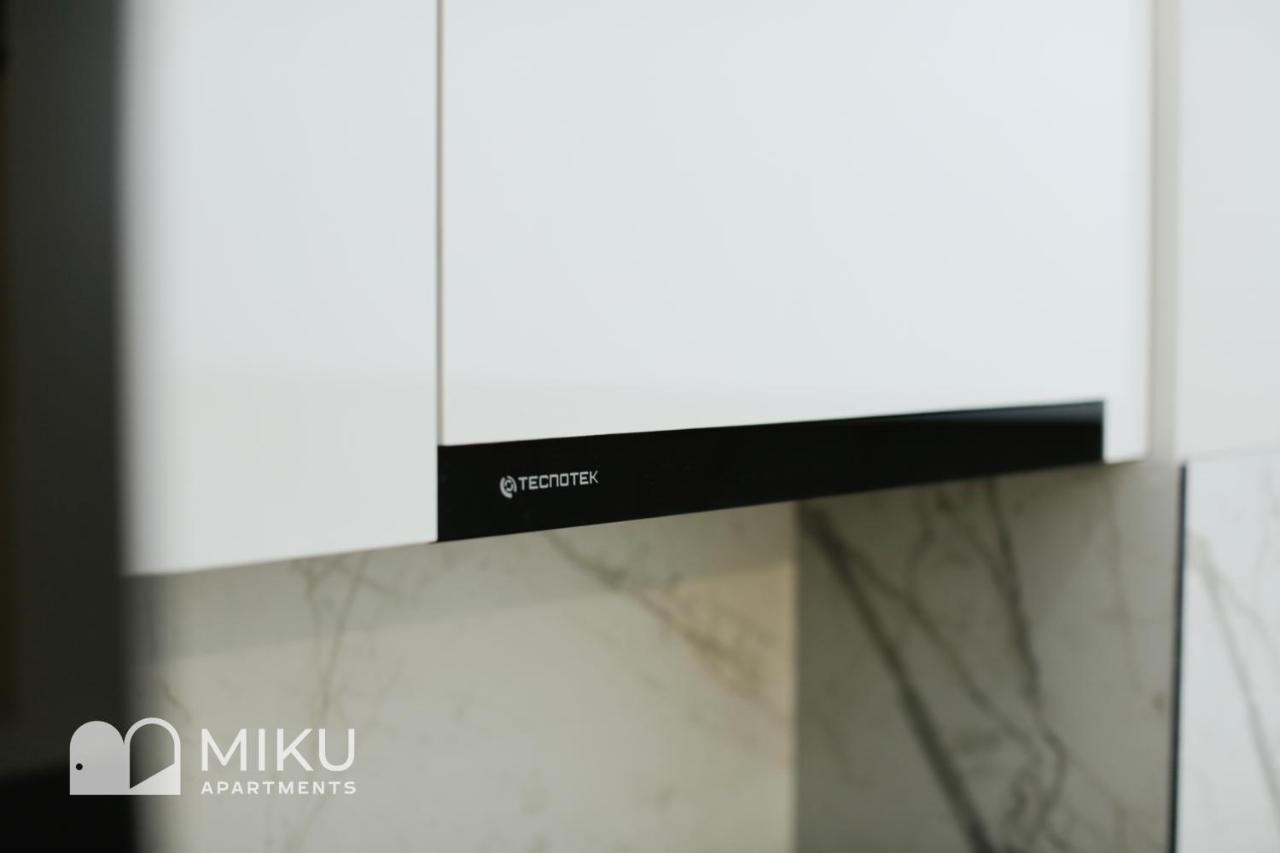 Miku Apartment - Vibrant 1Bd Apartment At Olympic Residence تيرانا المظهر الخارجي الصورة