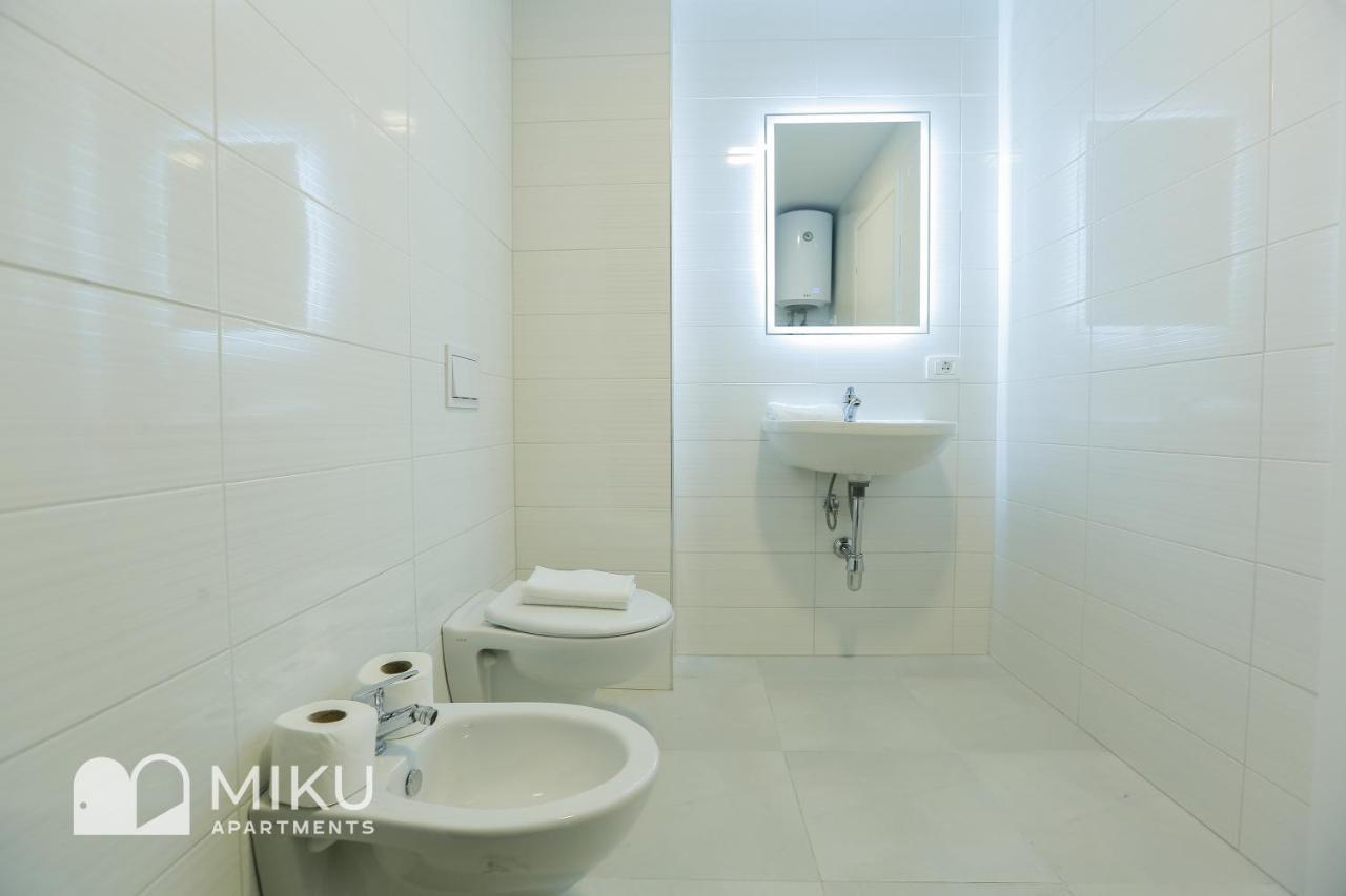 Miku Apartment - Vibrant 1Bd Apartment At Olympic Residence تيرانا المظهر الخارجي الصورة